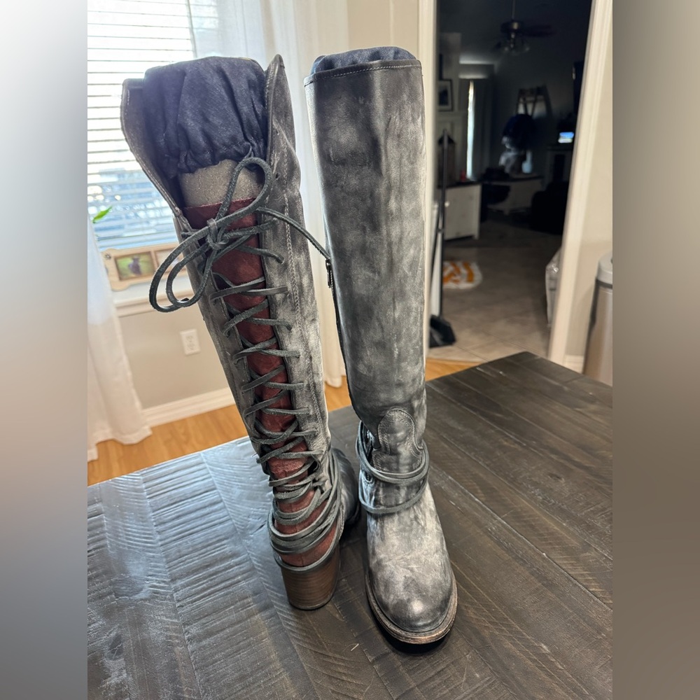 Women’s Freebird Coal Boot - Lace Leather Gray